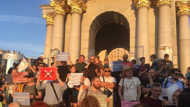 Верховный суд не обязывал ЦИК регистрировать Клюева и Шария кандидатами в нардепы