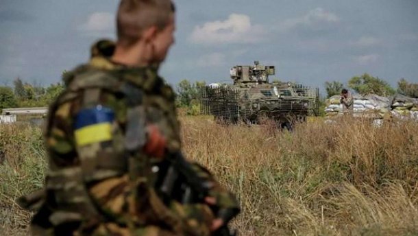 Ветеран войны на Донбассе после насмешек жены вонзил ей нож в горло