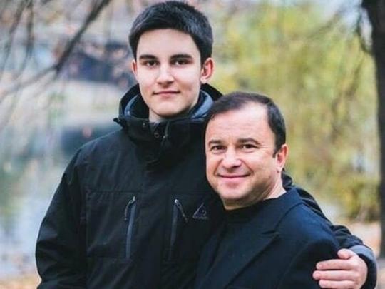Виктор Павлик остановил сбор средств на лечение больного раком сына