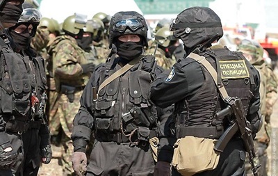 Во время штурма аэропорта Краматорска ранен военнослужащий - Минобороны