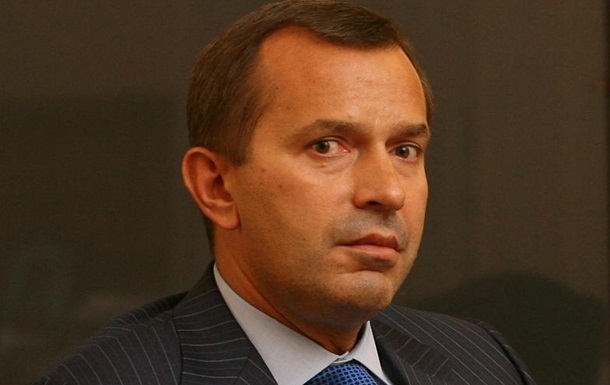 Янукович поручил Клюеву урегулировать политический кризис