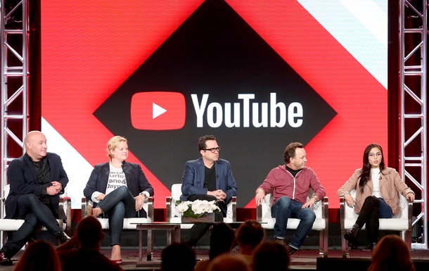 YouTube решил бороться с конспирологией и фейками