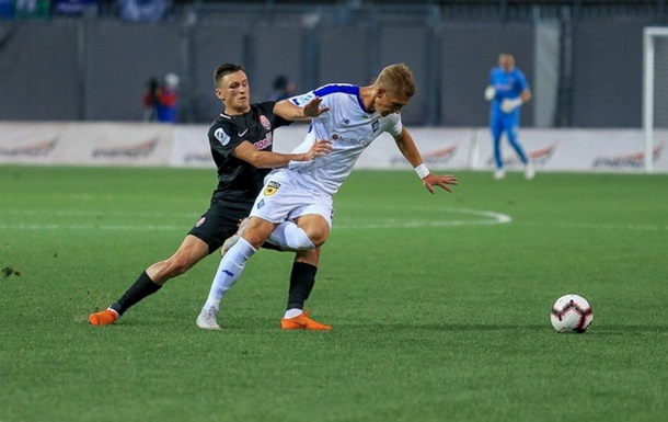 Заря - Динамо 2:3. Онлайн матча Премьер-лигиСюжет