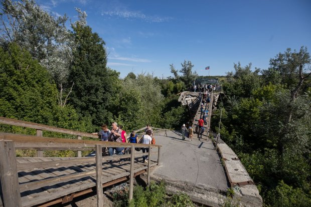 Зеленский и Туск посетили на Луганщину: первые фото