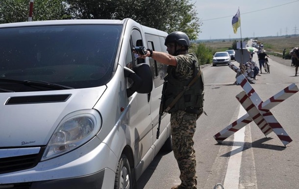 Жителей Крыма будут спрашивать о цели поездки при въезде на материк