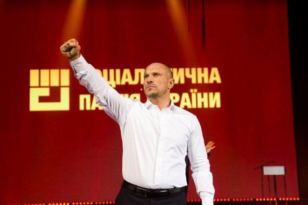 Звідки в Киви стільки нагород і чи всі з них справжні