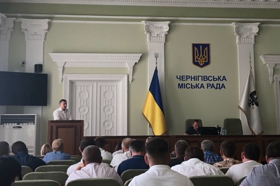 Атрошенко наказав створити реєстр неліквідного майна і все продати