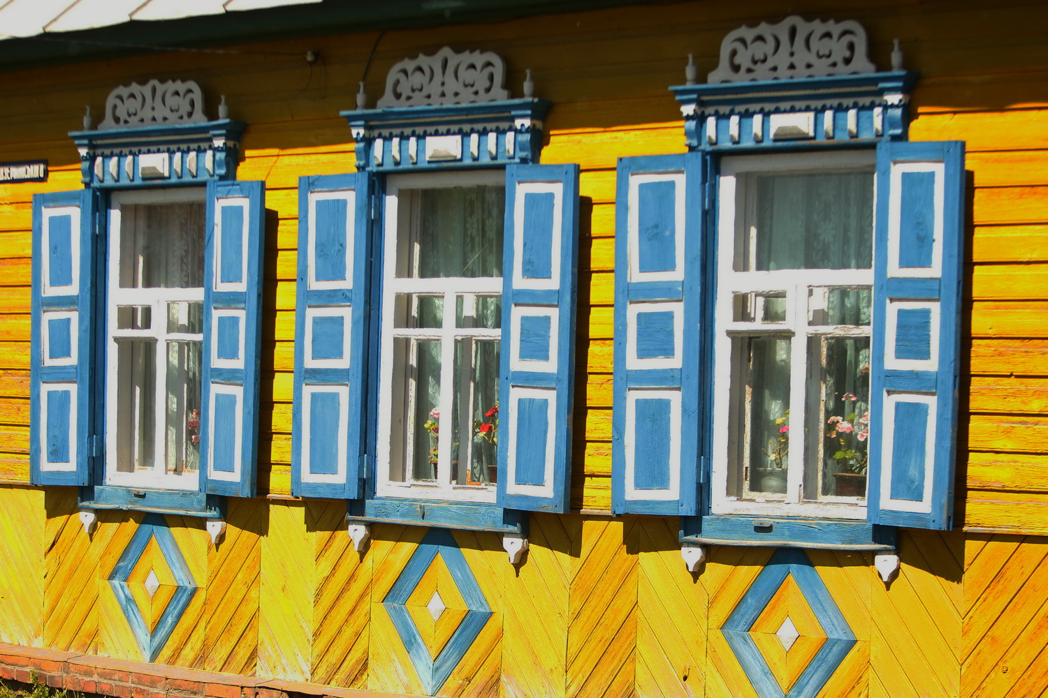 Дерев’яне мереживо – окраса Чернігівського краю (Фото)