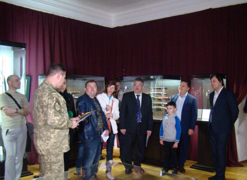 Майже 70  експонатів із приватної колекції Фельдмана представили у колегіумі на Валу (Фото)