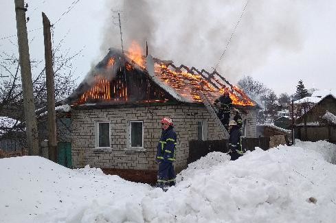 На Чернігівщині горів будинок (Фото)