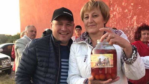 Пяний ексдепутат від БПП побив людину та погрожував вбити друга Гандзюк: фото Пяний ексдепутат від БПП побив людину та погрожував вбити друга Гандзюк: фото