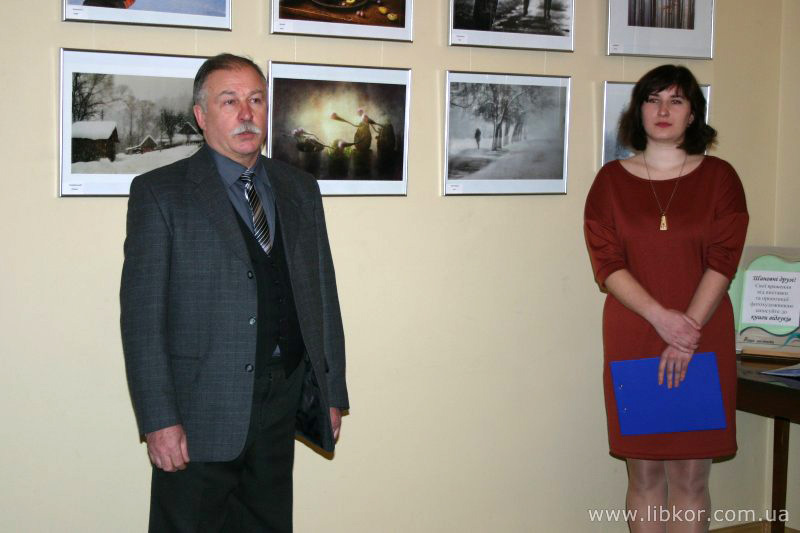 У бібліотеці Короленка відбулося відкриття фотовиставки сіверських митців (Фото)