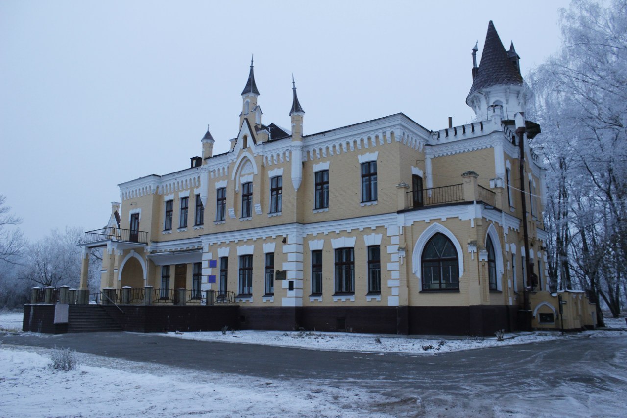 У Чернігові зберігся рицарський замок (Фото)