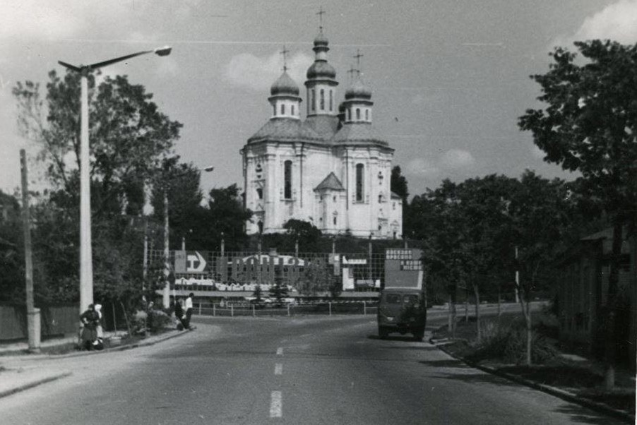 У Мережі з’явилося ще одне цікаве фото в’їзду до Чернігова минулих років (Фото)
