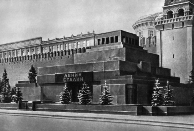 Згадати Все: Від культу до перегонів на лафетах