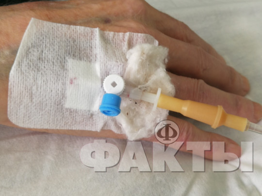 Чаще болеют женщины в возрасте 50+: в Минздраве подробно рассказали о COVID-19 в Украине