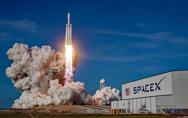 Запуск корабля Драгон компании SpaceX: прямая-трансляцияСюжет