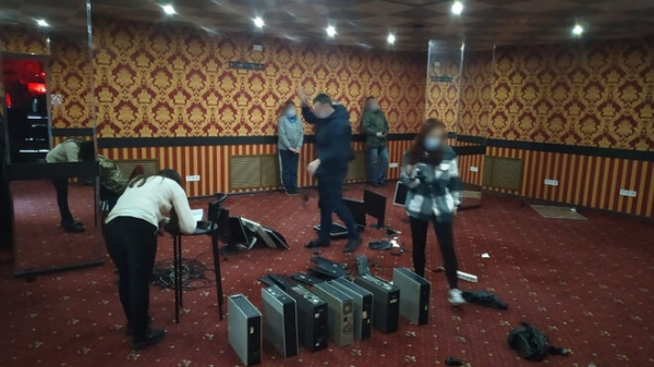 
В Киевской области ликвидировали сеть подпольных игорных залов
