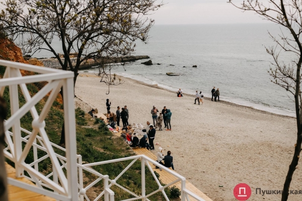 Море, шашлыки и карантин: как в Одессе празднуют Первомай. Фоторепортаж