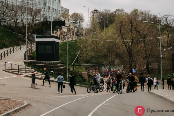 Море, шашлыки и карантин: как в Одессе празднуют Первомай. Фоторепортаж