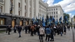
"Мы – не рабы". Шахтеры устроили протест у Офиса президента с требованием выплатить зарплаты
