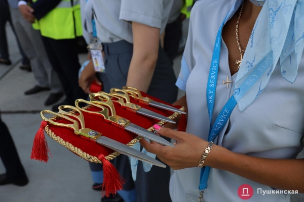 На новую ВПП одесского аэропорта официально сел первый самолёт: как это было. Фото