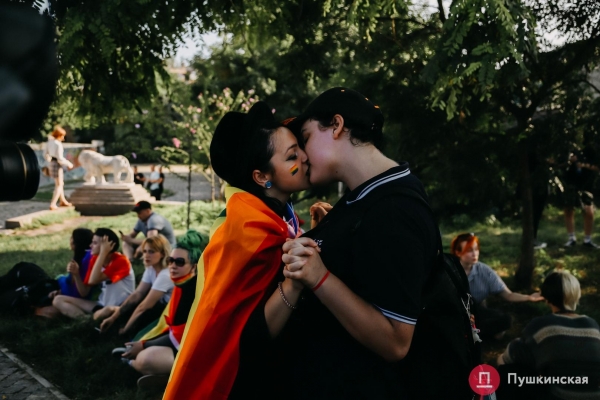 «Жить свободно, жить без страха»: как в Одессе прошел ЛГБТ-прайд. Фоторепортаж