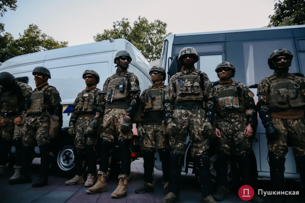 «Жить свободно, жить без страха»: как в Одессе прошел ЛГБТ-прайд. Фоторепортаж