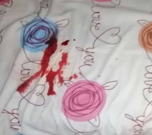 Під Києвом чоловік забрався вночі до чужого будинку та напав з ножем на дітей