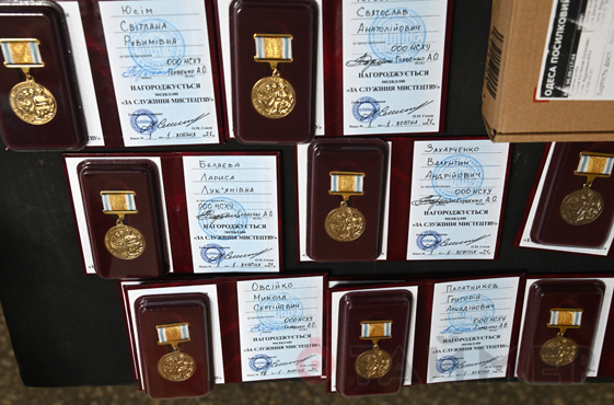 Одесские художники устроили мегавыставку к своему профессиональному празднику