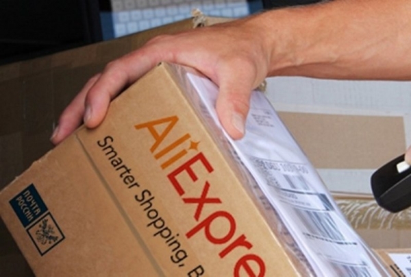 Украинцам усложнят получение посылок с AliExpress, Amazon и других интернет-магазинов