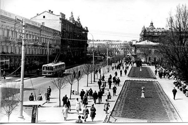 Одесскому троллейбусу исполнилось 76 лет