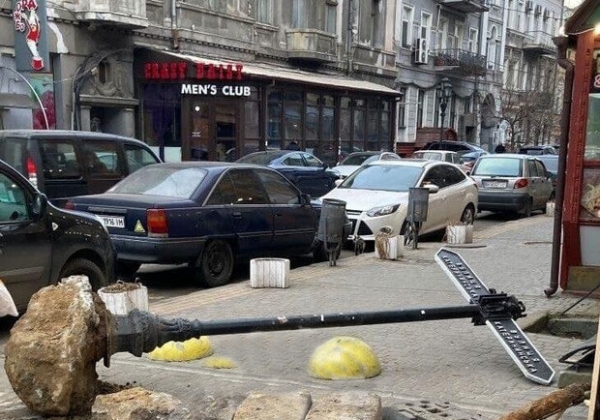 Видео с аварией самокатчика в Одессе оказалось постановочным (обновлено)