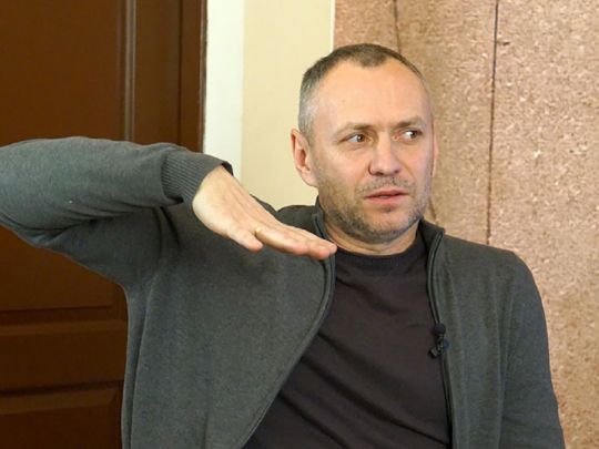 «Подарував нам годинник, досі у мене є»: легенда збірної України згадав зустріч із путіним після історичного матчу