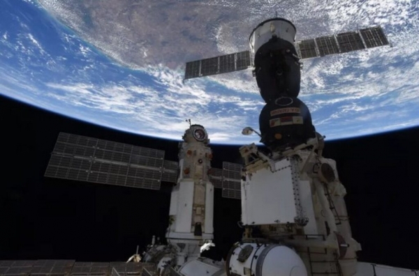 NASA сможет удержать МКС на орбите без России: что придумали американцы