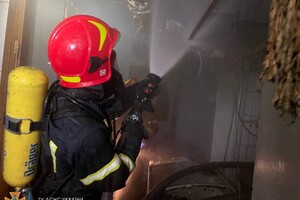 В центре Одессы произошел пожар в ресторане: его тушили 43 спасателя