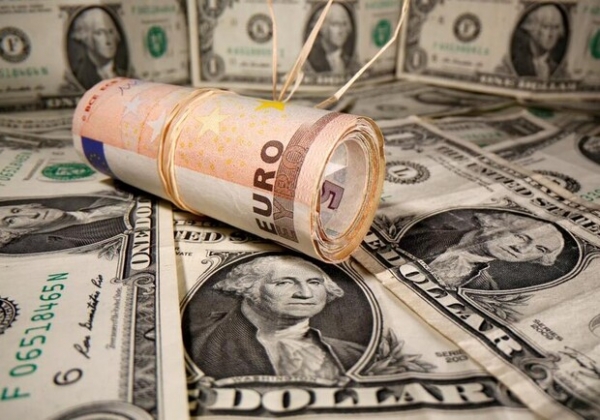 Курс валют в Украине 1 ноября 2022: сколько стоит доллар и евро