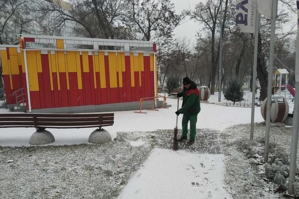 В Одессе и области идет снег: какая ситуация на дорогах