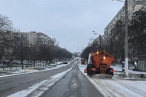 В Одессе и области идет снег: какая ситуация на дорогах