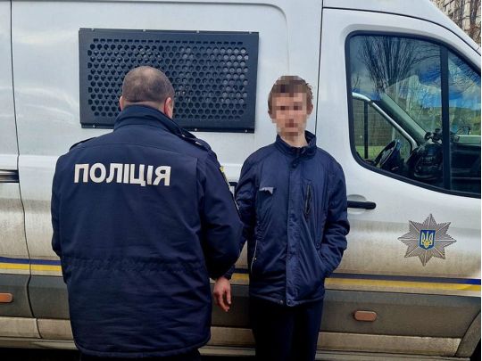 Спільний відпочинок закінчився злочином: в Києві молодий чоловік зґвалтував колегу