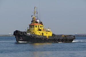 Одесский порт продает три буксира