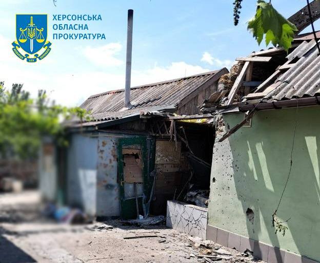 У Торецьку окупанти розбомбили АЗС, під Куп'янськом «Іскандером» зруйнували гуртожиток: є жертви (фото, відео)