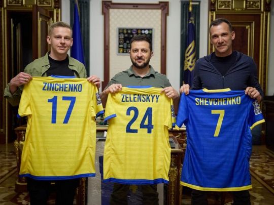 Де безкоштовно дивитися Game4Ukraine: розклад трансляцій благодійного матчу команд Шевченка та Зінченка