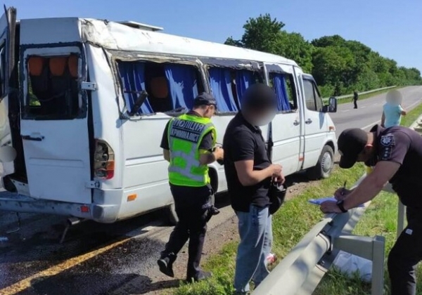 Допустил травмирование пассажиров: в Одесской области будут судить водителя маршрутки