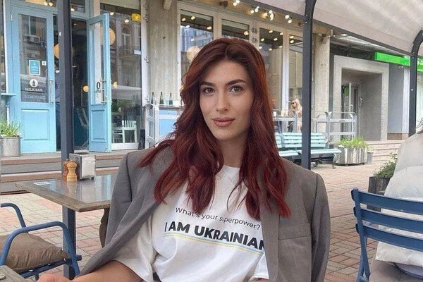 Вражеские ракеты перед Новым годом в Одессе убили девушку из Мелитопольского района