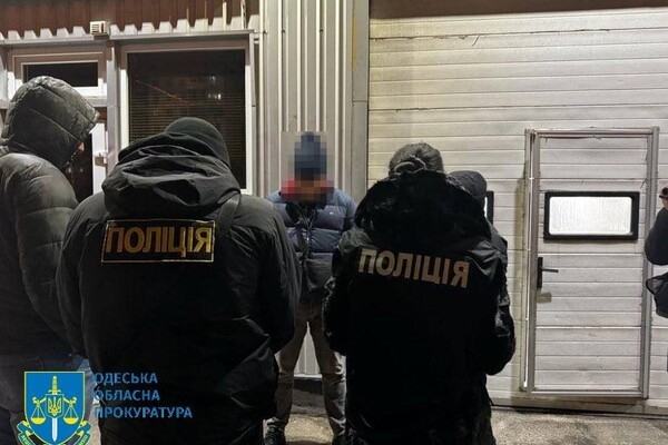В Одессе женщина "устроилась" в прокуратуру за 35 000 долларов