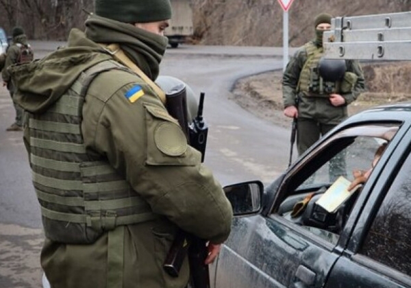 В Украине военная полиция сможет проверять водителей и заходить в жилье без судебного решения