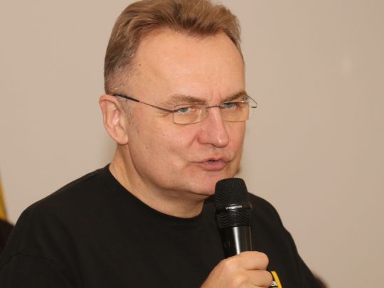 Львову доведеться згортати фінансування освіти та медицини через вилучення урядом 2 млрд грн реверсної дотації, — Садовий