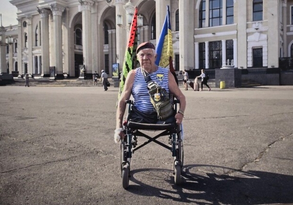 Лица Героев и "Молох, зверь войны": в Одессе открыли две выставки