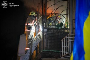 В центре Одессы горела квартира: спасли женщину и кота
